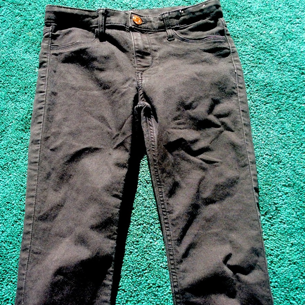 Black skinny jeans